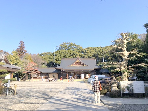砥鹿神社の里宮の境内