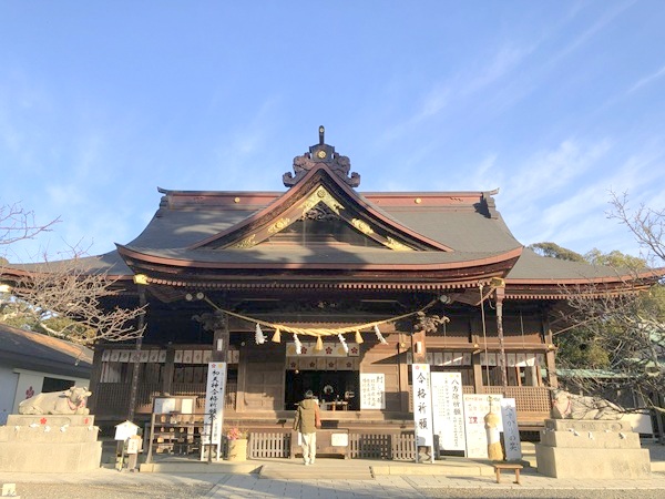矢奈比賣神社の本殿