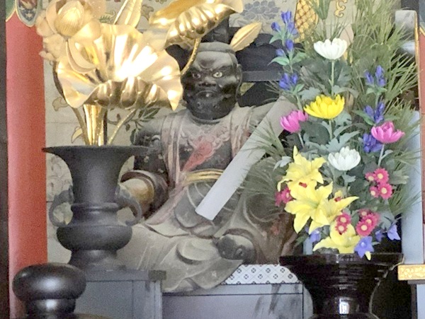 中山寺の司命のアップ